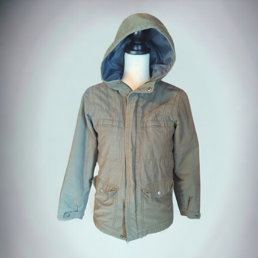 Columbia kids jacket military green. Cotton blend. Fully lined. Size M